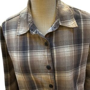 Lee Riders Women’s Gray Tan and White Plaid Flannel Fleece Lined